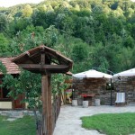 Почивка сред природата в Бели Осъм | Комплекс Хитър Петър